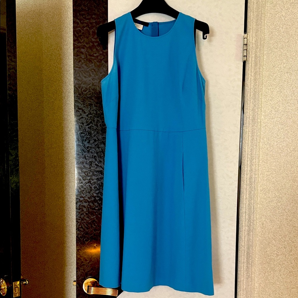 Elegant Blue Sleeveless Dress
